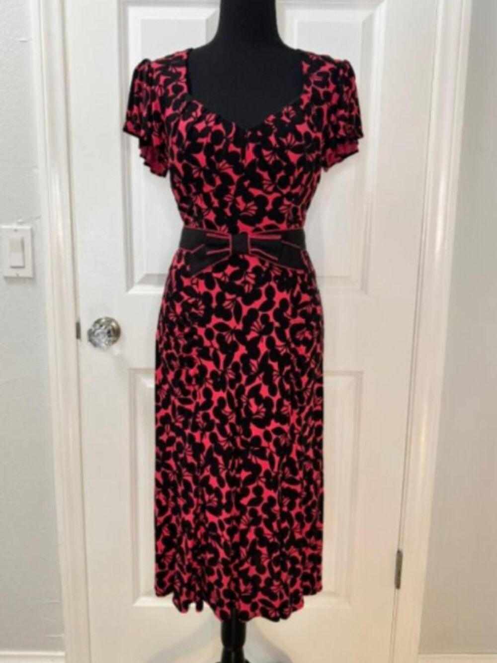 Y2K Nanette Lepore "Very Cherry" Red/Black Cap Sleeve Dress-Style 63-4810 Size 6